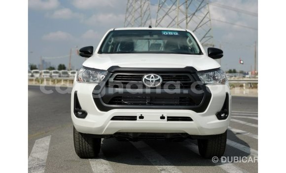 Sayi Imported Toyota Hilux White Mota in Import - Dubai a Ashanti Sayi Imported Toyota Hilux White Mota in Import - Dubai a Ashanti
