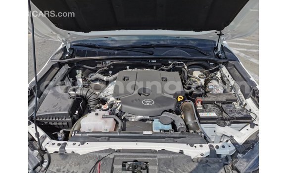 Ra Imported Toyota Hilux funfun Ọkọ̀ in Import - Dubai ni Ashanti Ra Imported Toyota Hilux funfun Ọkọ̀ in Import - Dubai ni Ashanti