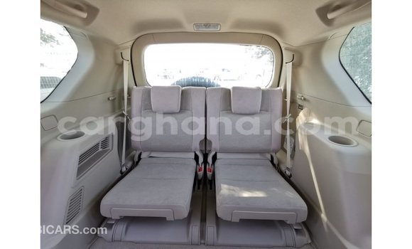 Sayi Imported Toyota Prado White Mota in Import - Dubai a Ashanti Sayi Imported Toyota Prado White Mota in Import - Dubai a Ashanti