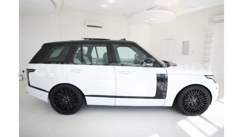 Big with watermark land rover range rover ashanti import dubai 13275