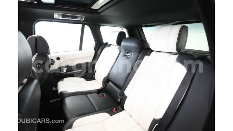 Big with watermark land rover range rover ashanti import dubai 13275