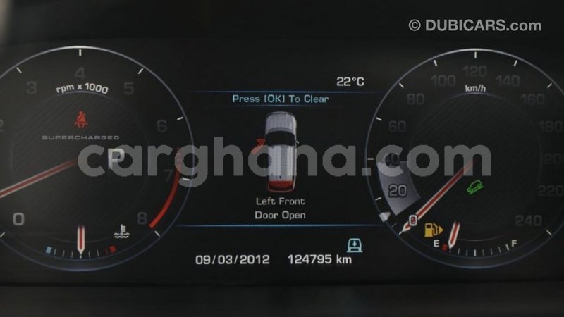 Big with watermark land rover range rover ashanti import dubai 13275