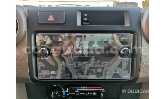 Buy Import Toyota Land Cruiser White Car in Import - Dubai in Ashanti Buy Import Toyota Land Cruiser White Car in Import - Dubai in Ashanti