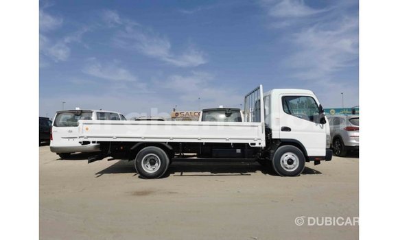 Buy Import Mitsubishi Carisma White Car in Import - Dubai in Ashanti Buy Import Mitsubishi Carisma White Car in Import - Dubai in Ashanti