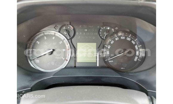 Sayi Imported Toyota Prado White Mota in Import - Dubai a Ashanti Sayi Imported Toyota Prado White Mota in Import - Dubai a Ashanti