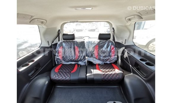 Buy Import Toyota Land Cruiser White Car in Import - Dubai in Ashanti Buy Import Toyota Land Cruiser White Car in Import - Dubai in Ashanti