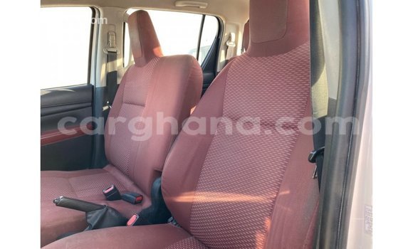 Sayi Imported Toyota Hilux White Mota in Import - Dubai a Ashanti Sayi Imported Toyota Hilux White Mota in Import - Dubai a Ashanti