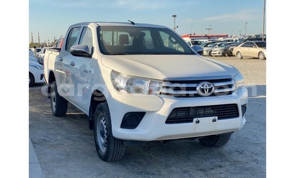 Ra Imported Toyota Hilux funfun Ọkọ̀ in Import - Dubai ni Ashanti Ra Imported Toyota Hilux funfun Ọkọ̀ in Import - Dubai ni Ashanti