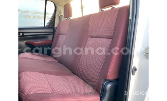 Ra Imported Toyota Hilux funfun Ọkọ̀ in Import - Dubai ni Ashanti Ra Imported Toyota Hilux funfun Ọkọ̀ in Import - Dubai ni Ashanti