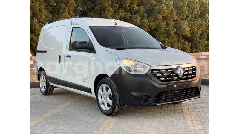 Big with watermark renault 18 ashanti import dubai 13359