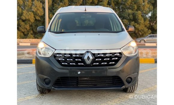 Ra Imported Renault 18 funfun Ọkọ̀ in Import - Dubai ni Ashanti Ra Imported Renault 18 funfun Ọkọ̀ in Import - Dubai ni Ashanti