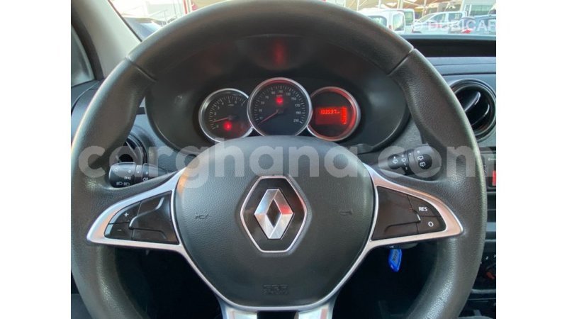 Big with watermark renault 18 ashanti import dubai 13359