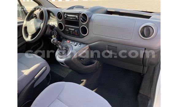 Ra Imported Peugeot Partner funfun Ọkọ̀ in Import - Dubai ni Ashanti Ra Imported Peugeot Partner funfun Ọkọ̀ in Import - Dubai ni Ashanti