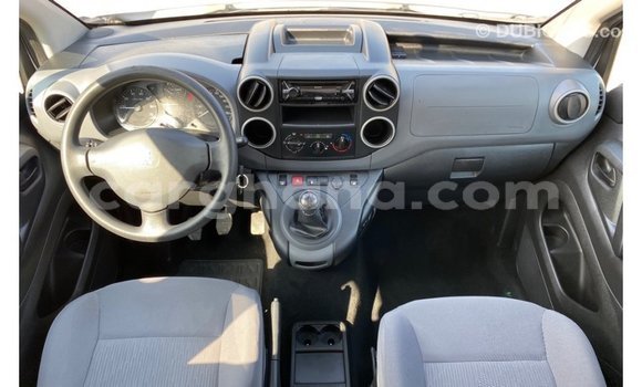 Ra Imported Peugeot Partner funfun Ọkọ̀ in Import - Dubai ni Ashanti Ra Imported Peugeot Partner funfun Ọkọ̀ in Import - Dubai ni Ashanti