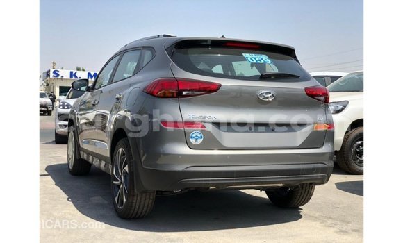 Buy Import Hyundai Tucson Green Car in Import - Dubai in Ashanti Buy Import Hyundai Tucson Green Car in Import - Dubai in Ashanti