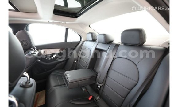 Buy Import Mercedes‒Benz 1213 Black Truck in Import - Dubai in Ashanti Buy Import Mercedes‒Benz 1213 Black Truck in Import - Dubai in Ashanti