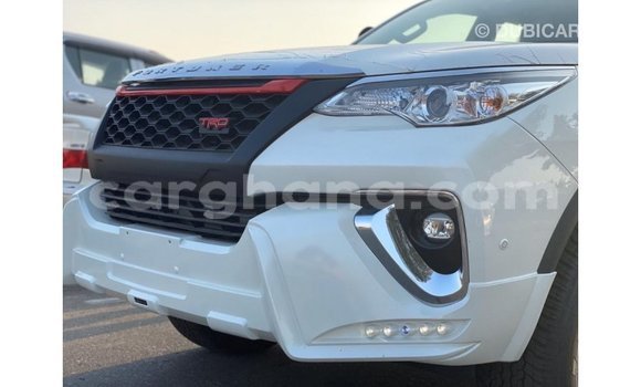 Buy Import Toyota Fortuner White Car in Import - Dubai in Ashanti Buy Import Toyota Fortuner White Car in Import - Dubai in Ashanti