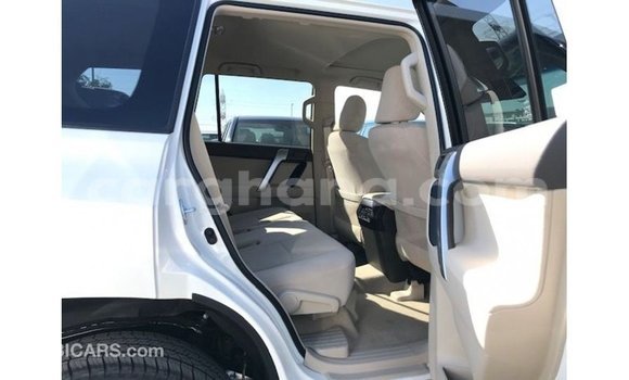 Ra Imported Toyota Prado funfun Ọkọ̀ in Import - Dubai ni Ashanti Ra Imported Toyota Prado funfun Ọkọ̀ in Import - Dubai ni Ashanti