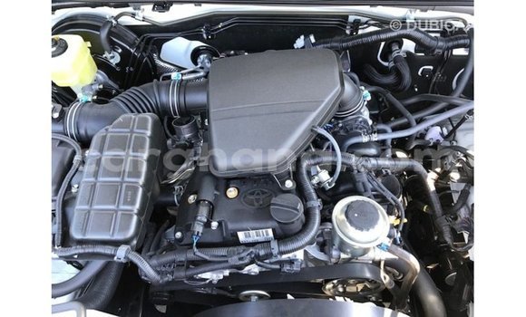 Ra Imported Toyota Prado funfun Ọkọ̀ in Import - Dubai ni Ashanti Ra Imported Toyota Prado funfun Ọkọ̀ in Import - Dubai ni Ashanti