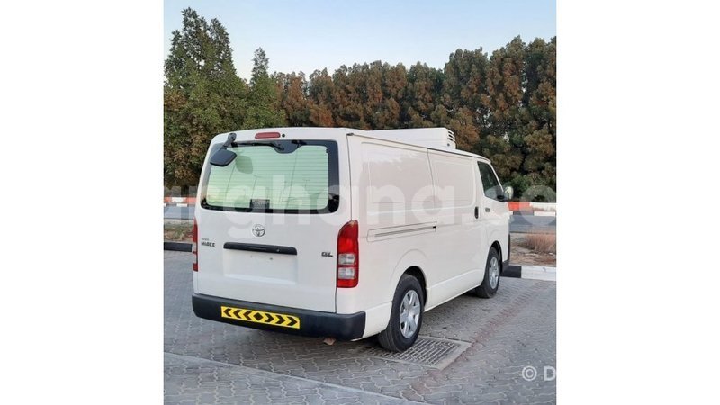 Big with watermark toyota hiace ashanti import dubai 13415