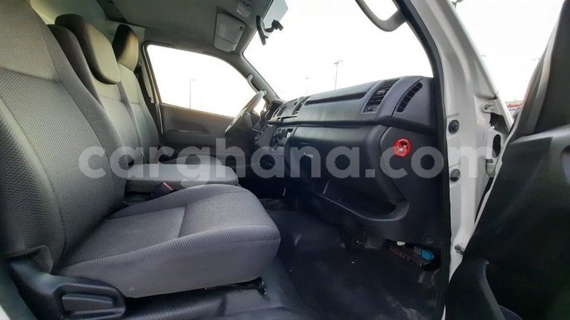 Big with watermark toyota hiace ashanti import dubai 13415