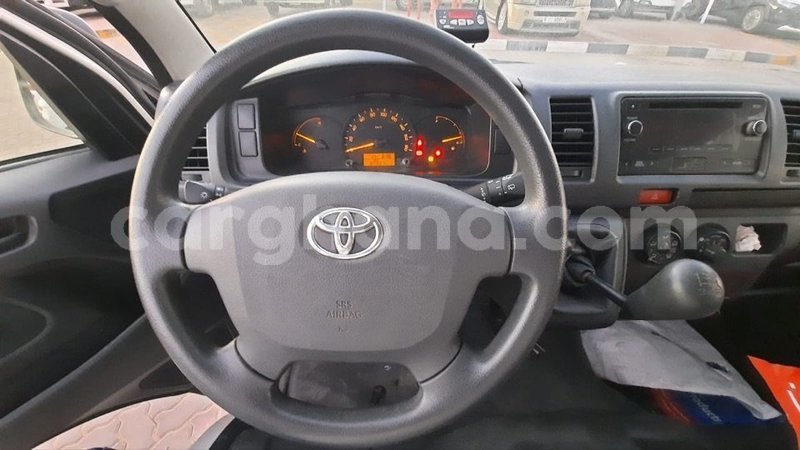 Big with watermark toyota hiace ashanti import dubai 13415