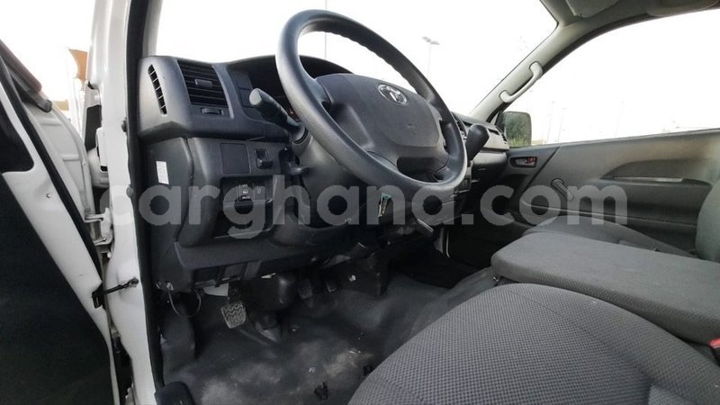 Big with watermark toyota hiace ashanti import dubai 13415