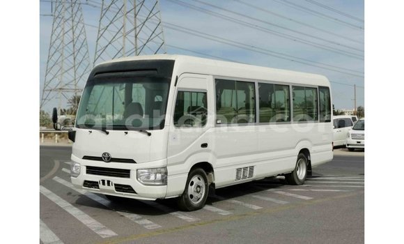 Ra Imported Toyota Coaster funfun Ọkọ̀ in Import - Dubai ni Ashanti Ra Imported Toyota Coaster funfun Ọkọ̀ in Import - Dubai ni Ashanti
