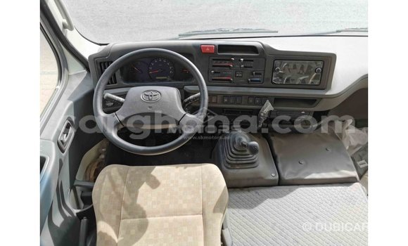 Ra Imported Toyota Coaster funfun Ọkọ̀ in Import - Dubai ni Ashanti Ra Imported Toyota Coaster funfun Ọkọ̀ in Import - Dubai ni Ashanti