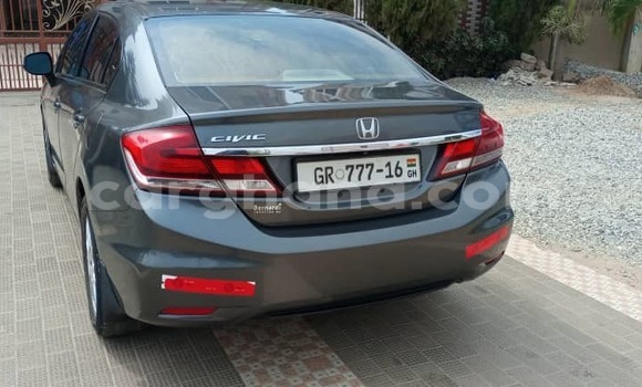Sayi Na hannu Honda Civic Azurfa Mota in Accra a Greater Accra Sayi Na hannu Honda Civic Azurfa Mota in Accra a Greater Accra