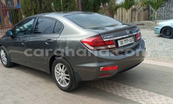 Sayi Na hannu Honda Civic Azurfa Mota in Accra a Greater Accra Sayi Na hannu Honda Civic Azurfa Mota in Accra a Greater Accra