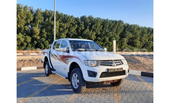 Sayi Imported Mitsubishi L200 White Mota in Import - Dubai a Ashanti Sayi Imported Mitsubishi L200 White Mota in Import - Dubai a Ashanti