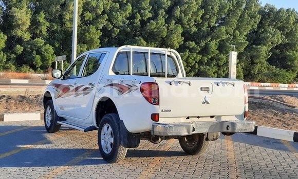 Sayi Imported Mitsubishi L200 White Mota in Import - Dubai a Ashanti Sayi Imported Mitsubishi L200 White Mota in Import - Dubai a Ashanti