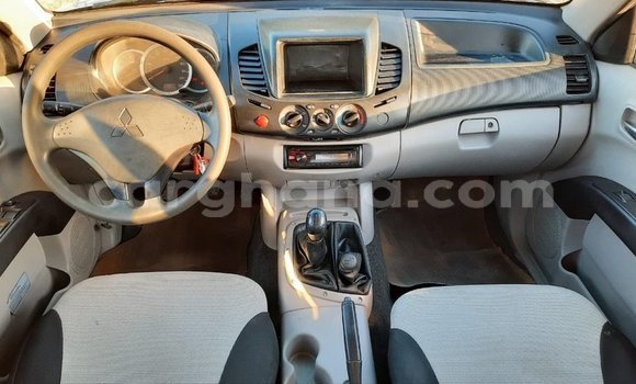 Sayi Imported Mitsubishi L200 White Mota in Import - Dubai a Ashanti Sayi Imported Mitsubishi L200 White Mota in Import - Dubai a Ashanti