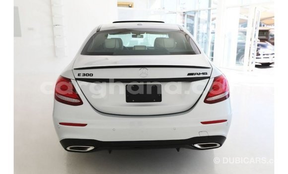 Buy Import Mercedes‒Benz 1117 Other Truck in Import - Dubai in Ashanti Buy Import Mercedes‒Benz 1117 Other Truck in Import - Dubai in Ashanti