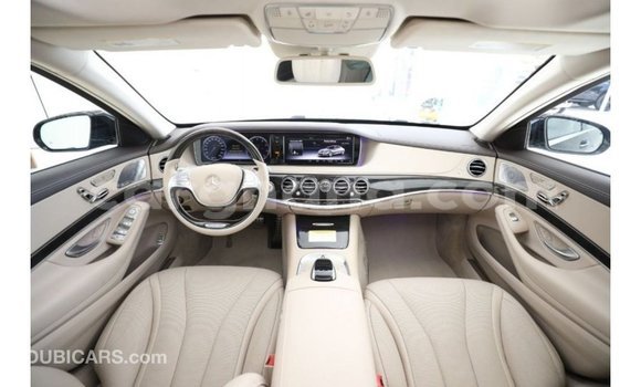 Buy Import Mercedes‒Benz 1117 Black Truck in Import - Dubai in Ashanti Buy Import Mercedes‒Benz 1117 Black Truck in Import - Dubai in Ashanti