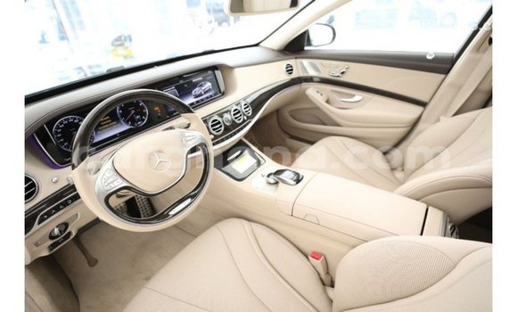 Buy Import Mercedes‒Benz 1117 Black Truck in Import - Dubai in Ashanti Buy Import Mercedes‒Benz 1117 Black Truck in Import - Dubai in Ashanti