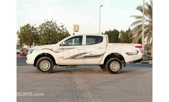 Ra Imported Mitsubishi L200 funfun Ọkọ̀ in Import - Dubai ni Ashanti Ra Imported Mitsubishi L200 funfun Ọkọ̀ in Import - Dubai ni Ashanti