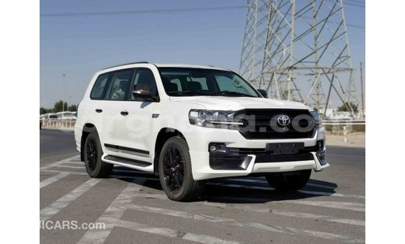 Buy Import Toyota Land Cruiser White Car in Import - Dubai in Ashanti Buy Import Toyota Land Cruiser White Car in Import - Dubai in Ashanti