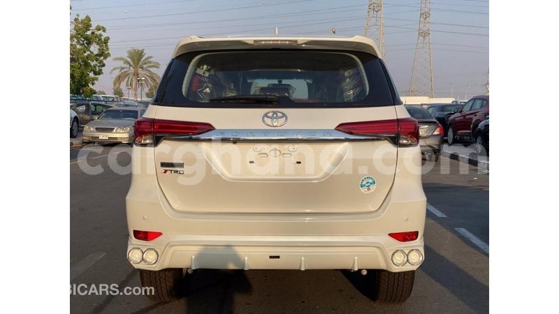 Big with watermark toyota fortuner ashanti import dubai 13494