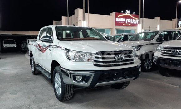 Ra Imported Toyota Hilux funfun Ọkọ̀ in Import - Dubai ni Ashanti Ra Imported Toyota Hilux funfun Ọkọ̀ in Import - Dubai ni Ashanti