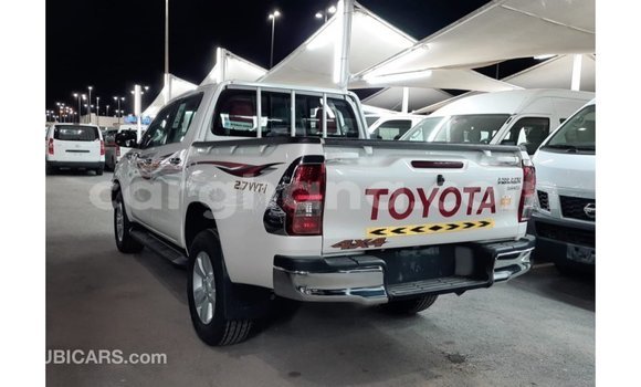Ra Imported Toyota Hilux funfun Ọkọ̀ in Import - Dubai ni Ashanti Ra Imported Toyota Hilux funfun Ọkọ̀ in Import - Dubai ni Ashanti