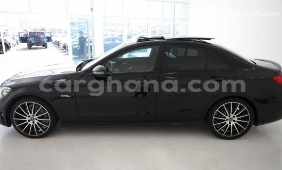 Buy Import Mercedes‒Benz 1117 Black Truck in Import - Dubai in Ashanti Buy Import Mercedes‒Benz 1117 Black Truck in Import - Dubai in Ashanti