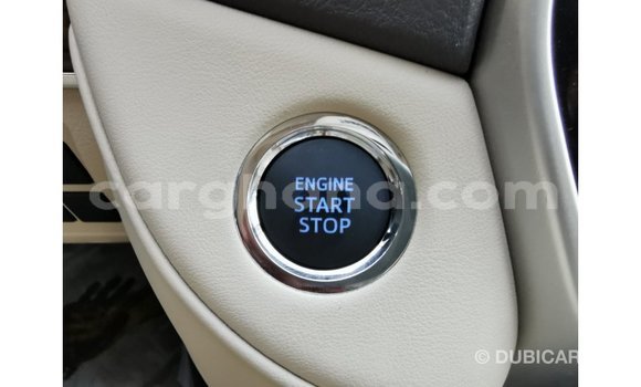 Sayi Imported Toyota Land Cruiser White Mota in Import - Dubai a Ashanti Sayi Imported Toyota Land Cruiser White Mota in Import - Dubai a Ashanti