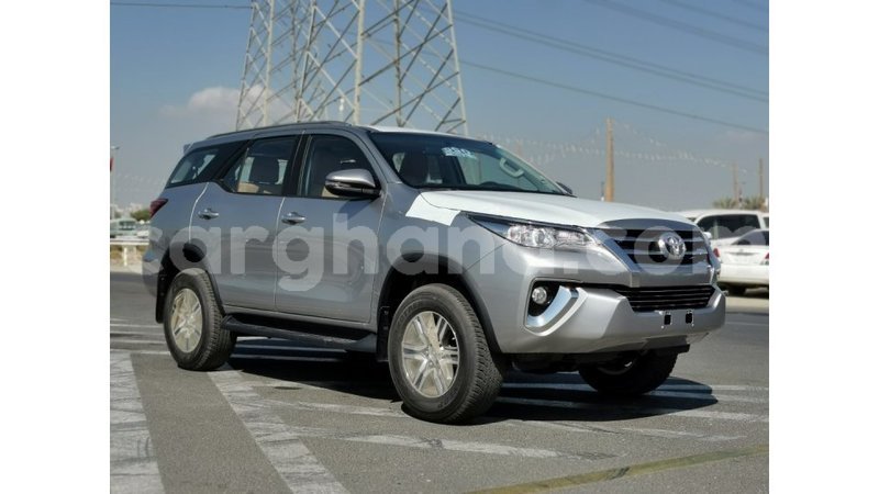 Big with watermark toyota fortuner ashanti import dubai 13515