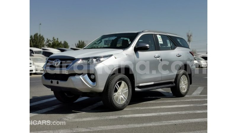 Big with watermark toyota fortuner ashanti import dubai 13515