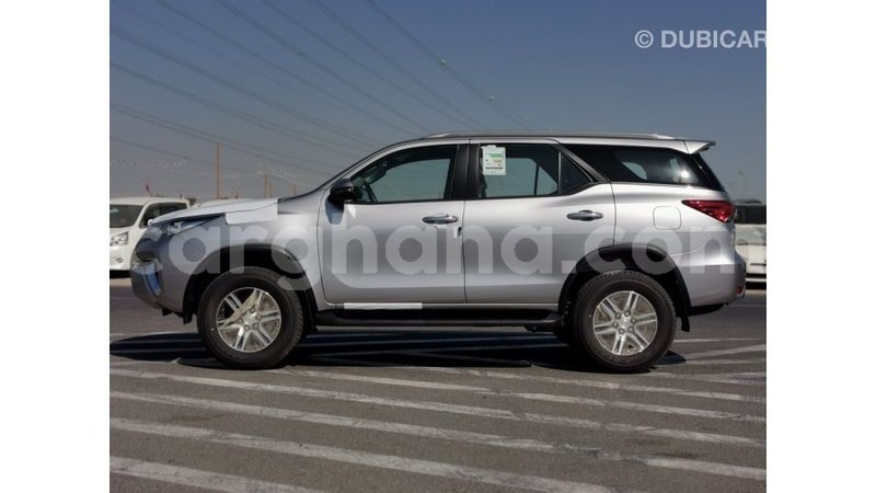 Big with watermark toyota fortuner ashanti import dubai 13515