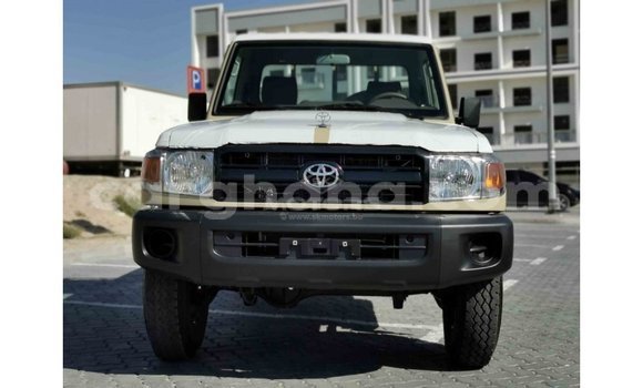 Buy Import Toyota Land Cruiser Beige Car in Import - Dubai in Ashanti