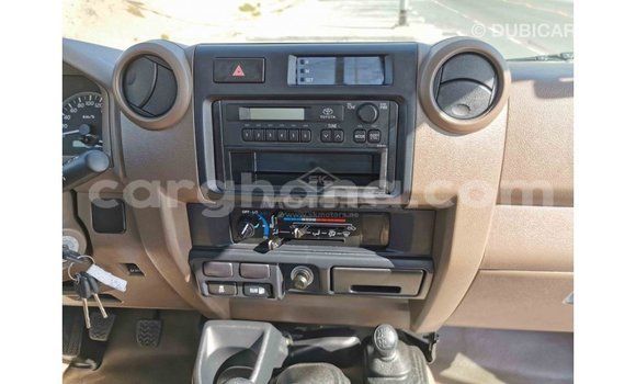 Buy Import Toyota Land Cruiser Beige Car in Import - Dubai in Ashanti Buy Import Toyota Land Cruiser Beige Car in Import - Dubai in Ashanti
