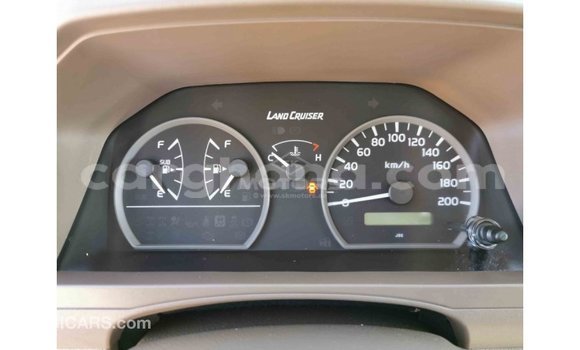 Sayi Imported Toyota Land Cruiser M Mota in Import - Dubai a Ashanti Sayi Imported Toyota Land Cruiser M Mota in Import - Dubai a Ashanti